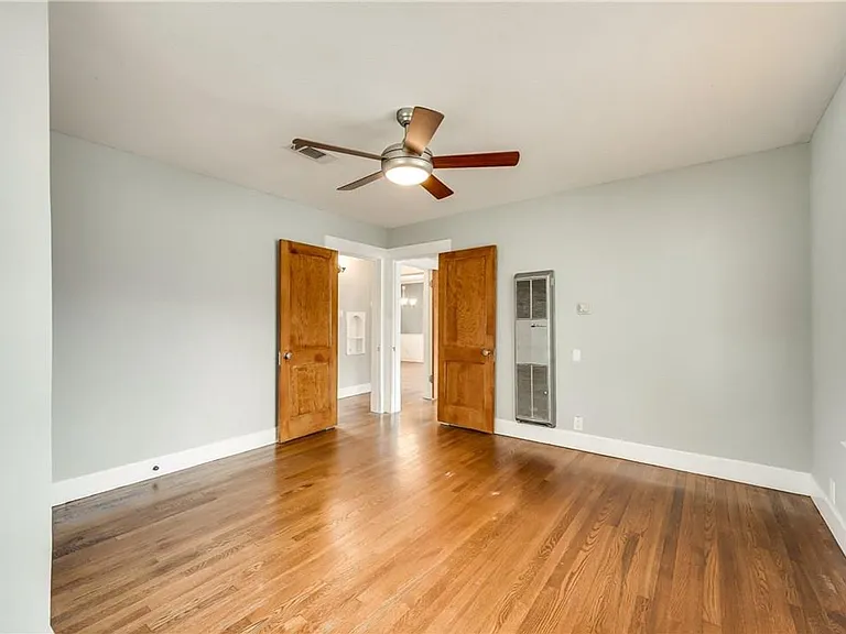 1423 Hollywood Ave — Photo 16