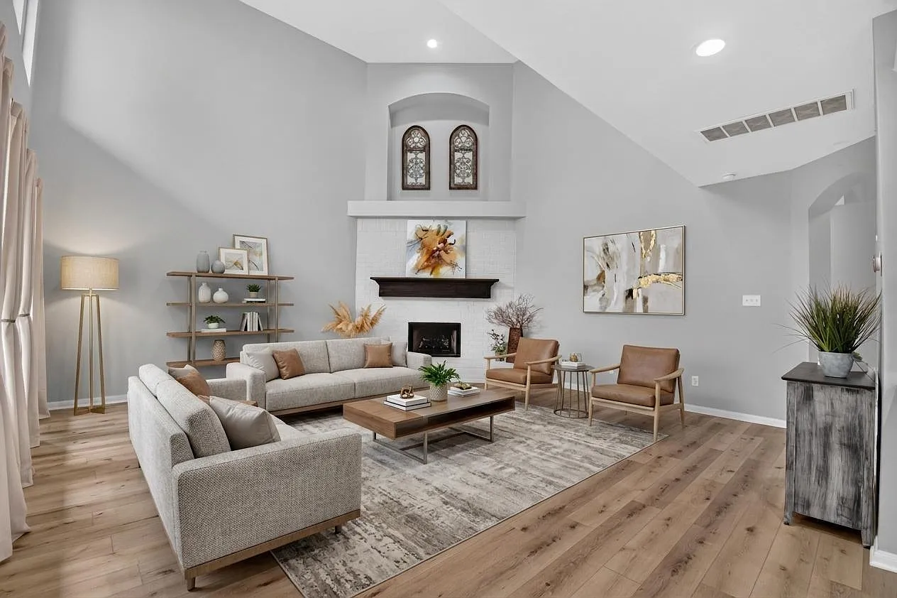 3 bed, 2.5 bath, 2732 sqft, $2,700 — Photo 2