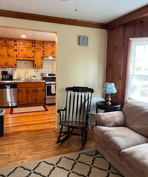 243 Harbor St — Photo 10