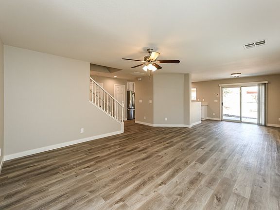 5th image of 7424 Scottish Castle Ave