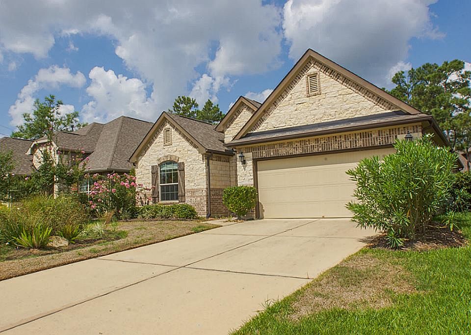 1st image of 26105 Brickhill Dr