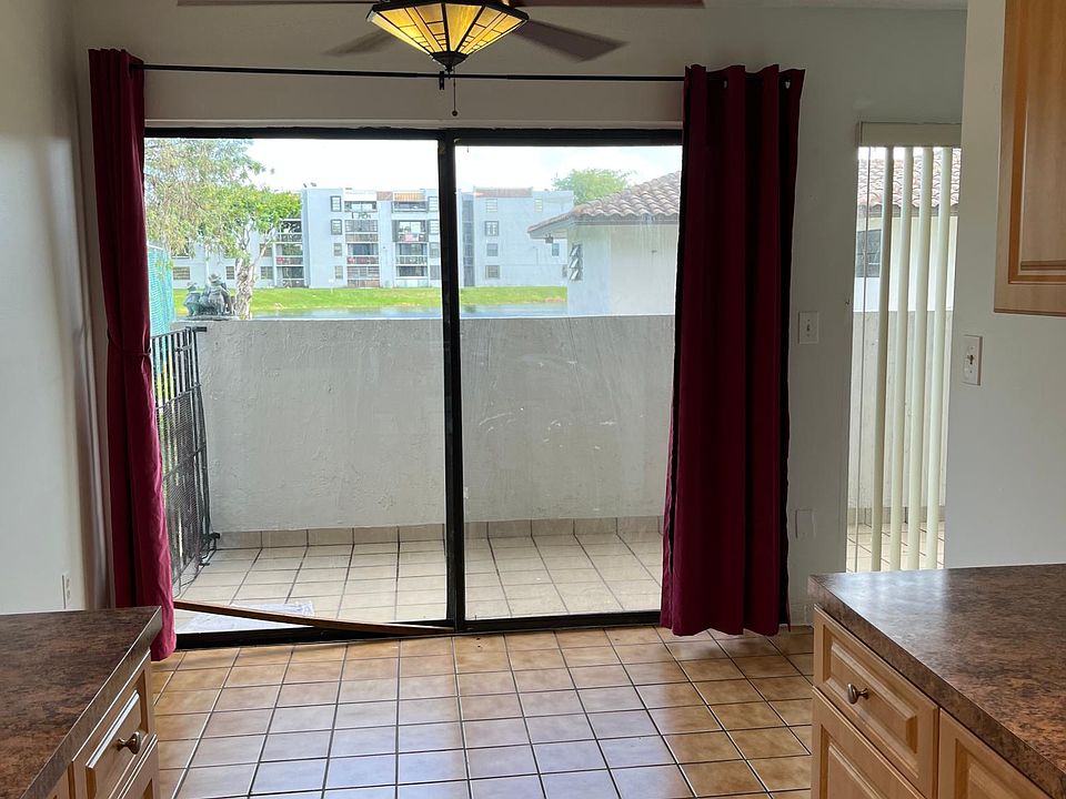 1st image of 1300 SW 122nd Ave APT 118
