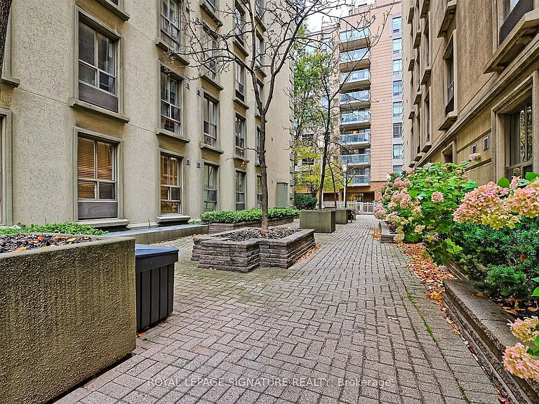 80 Charles St E #502 — Photo 4