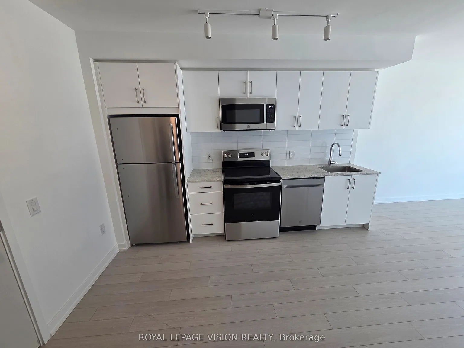 2 bed, $2,250 — Photo 2