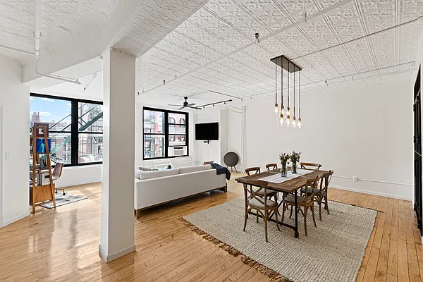 Sold by Compass | media 1