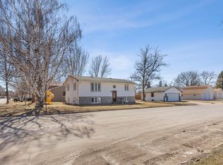 701 5th St SE, Barnesville, MN 56514