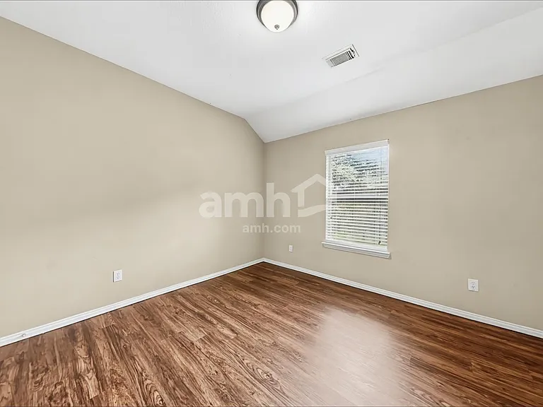 2918 Meridian Bay Ln — Photo 13