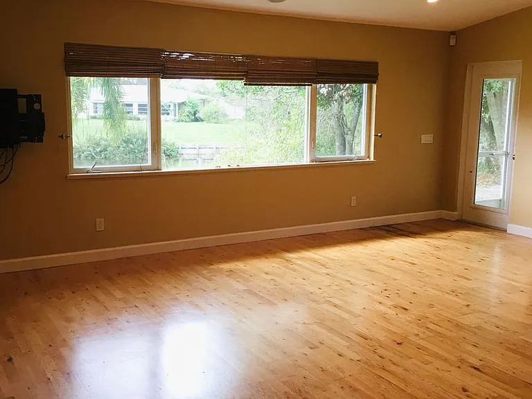 310 Shady Ln — Photo 19