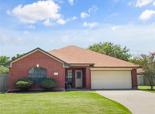 242 Plum Cir, Lake Jackson, TX 77566