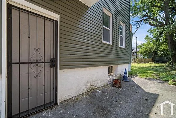 12828 Woodside Ave — Photo 27