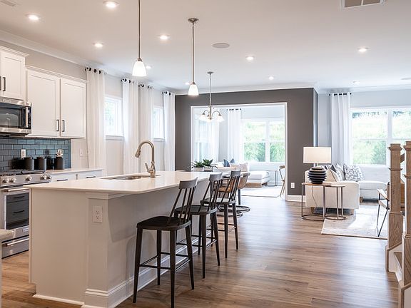 Open Concept Living, great for entertaining family and friends