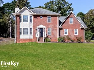 255 Brookclear Ln, Fayetteville, GA 30215