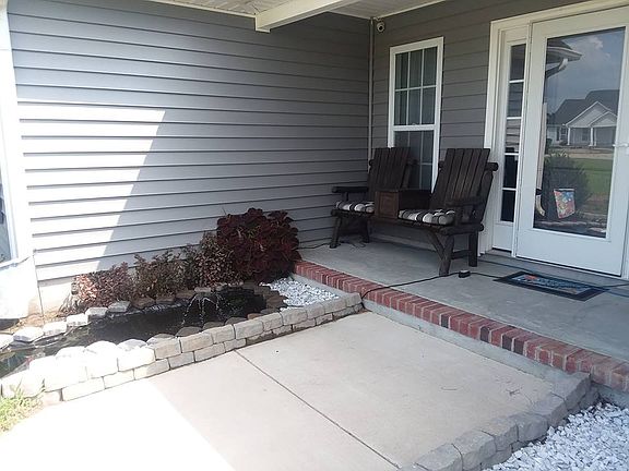 Front porch

