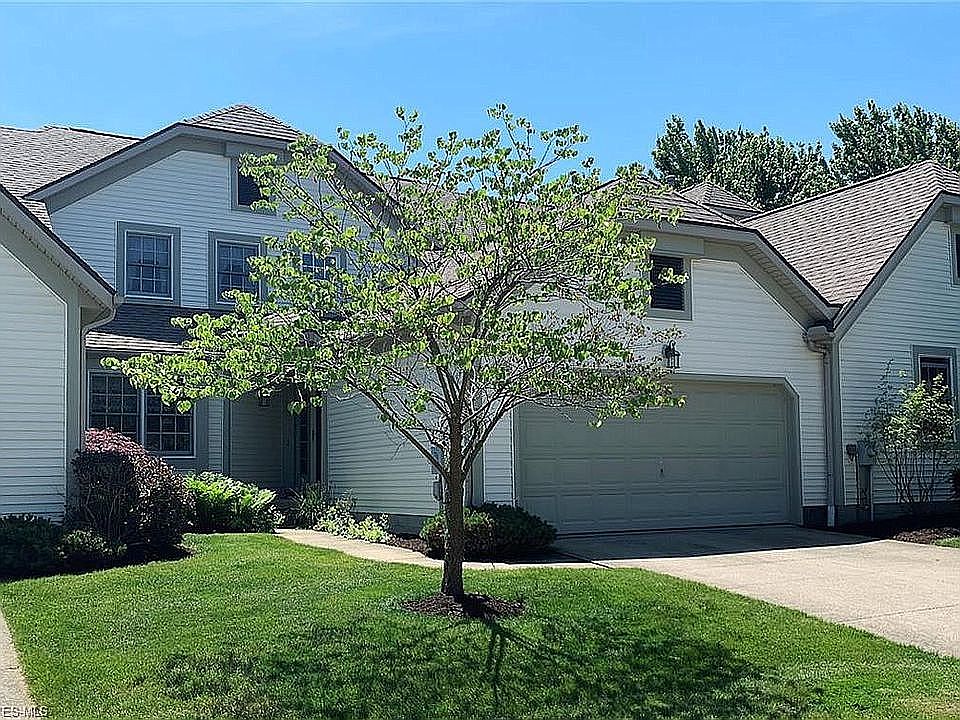 1st image of 371 Shannon Dr