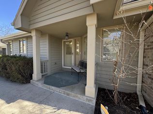 N21W24305 Cumberland DRIVE #38N, Pewaukee, WI