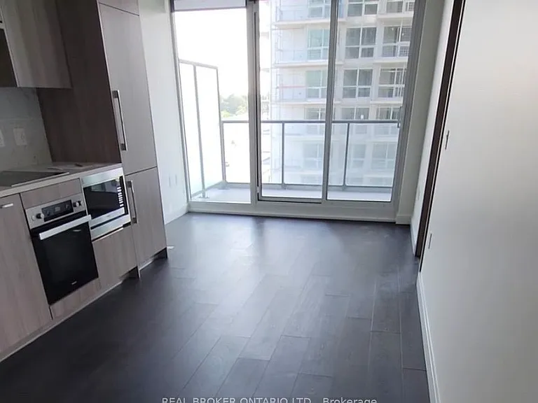 85 McMahon Dr #1008 — Photo 2