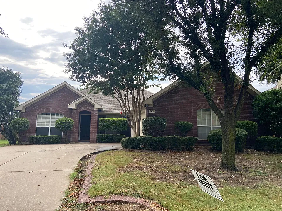 5107 Madison Dr