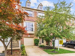 20975 Sandstone Sq, Sterling, VA 20165
