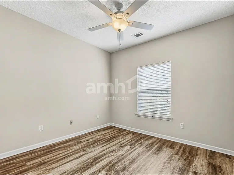 762 Bristol Way — Photo 15