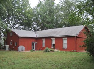 18915 S Beattie Rd, Pleasant Hill, MO 64080