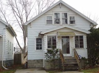 907 E 4th St, Monroe, MI 48161