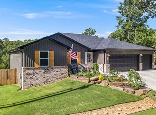 14 Darlington Dr, Bella Vista, AR 72714