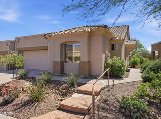 561 W Knotwood St, Green Valley, AZ 85614