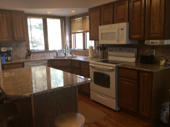 4th image of 1238 Lake Valley Dr