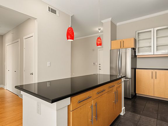 4th image of 4414 Cedar Springs Rd APT 310