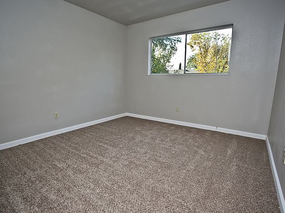 5th image of 1350 McDermott Ct