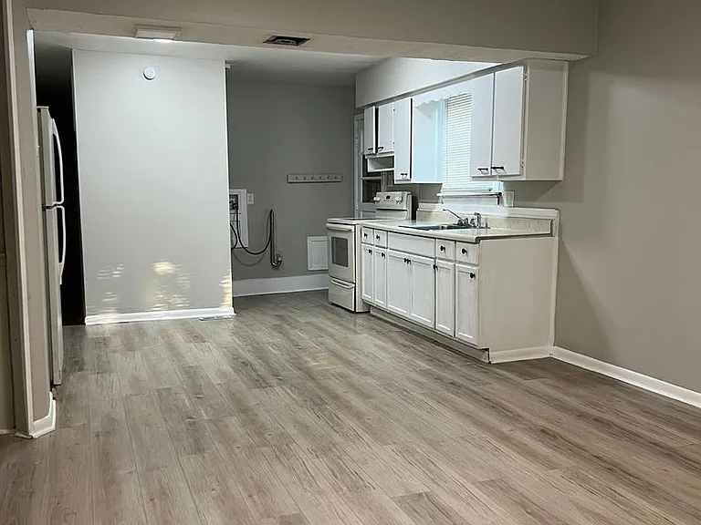 501 S Arlington Ave — Photo 9