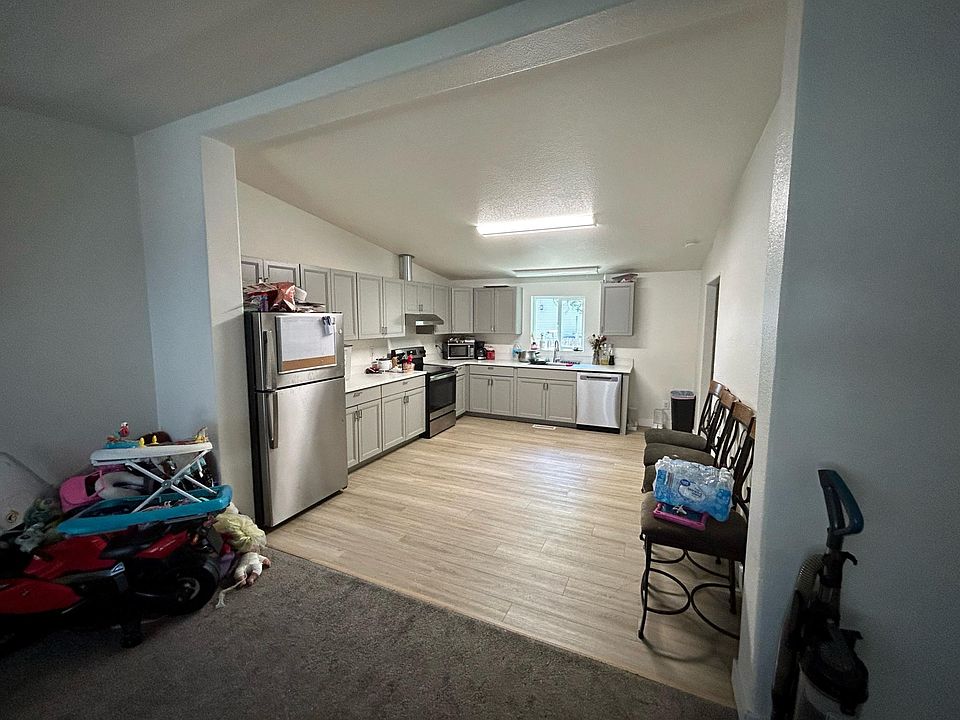 1st image of 242 Hooker St #242