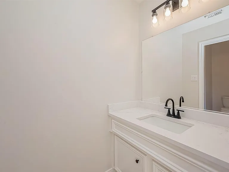 11210 Hundred Bridge Ln — Photo 32