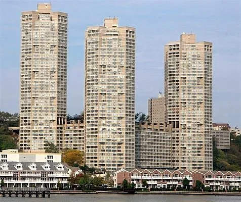 7002 Boulevard East #26A Photo 1