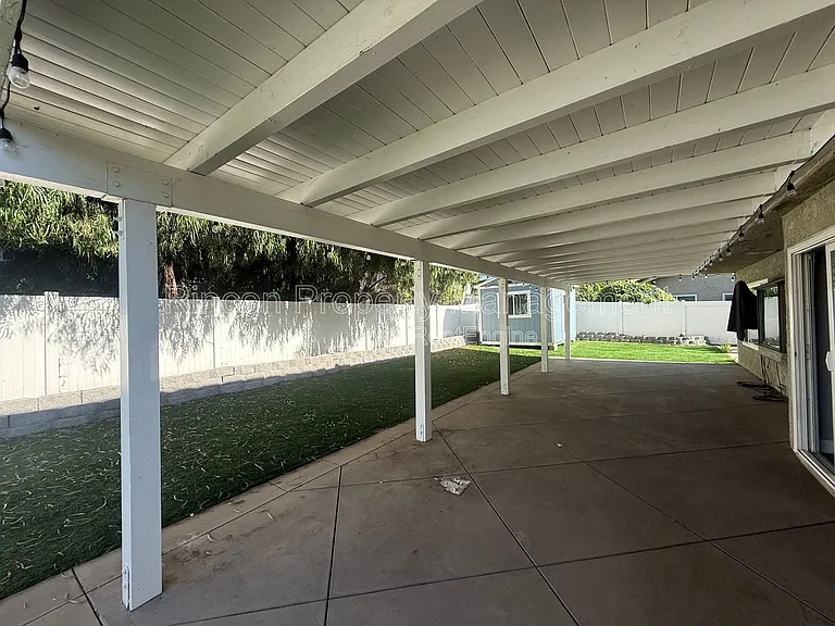 911 Rawhide Pl — Photo 19