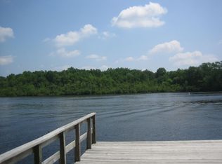 1021 W Riverside Dr, Mays Landing, NJ 08330