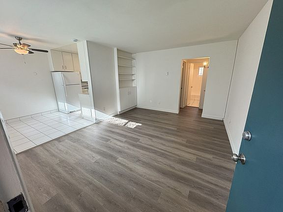 4th image of 4254 Campus Ave APT 2