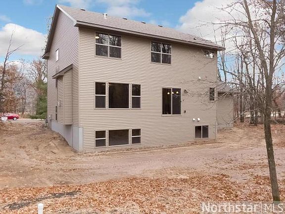 4th image of 17736 Marmon St NE