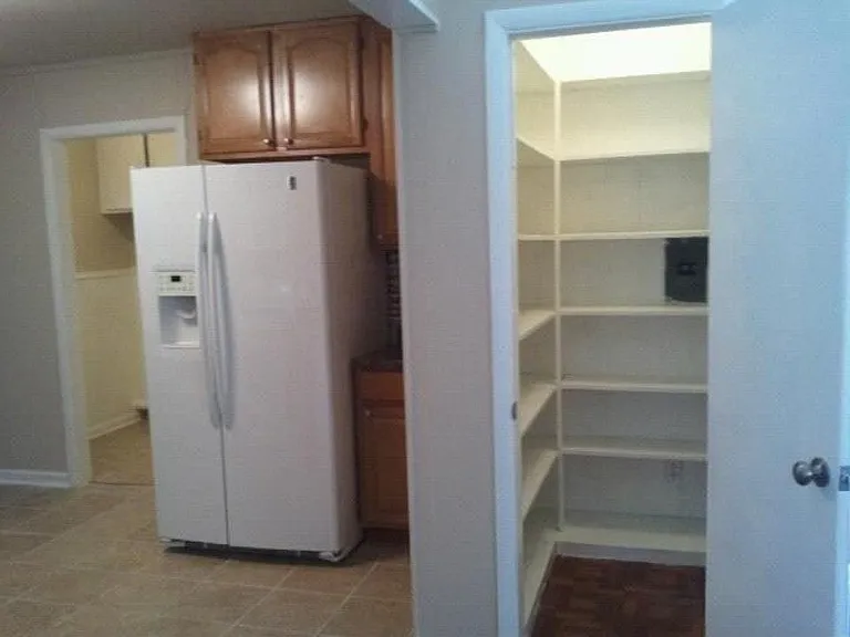 1011 Florence St — Photo 8