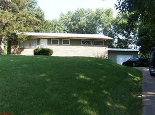 2187 Old Manor Rd, Saint Louis, MO 63136