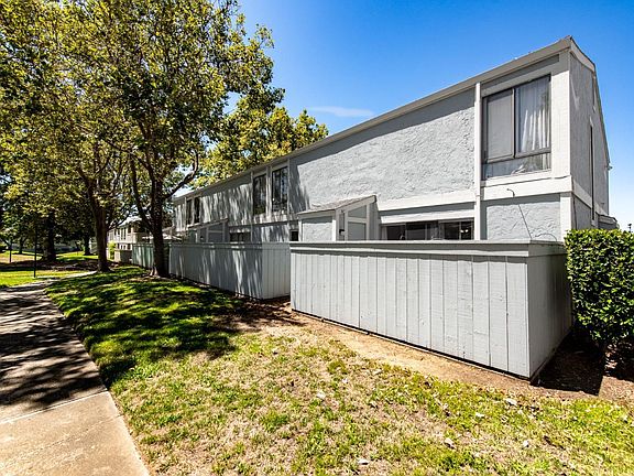 4th image of 900 Southampton Road #166