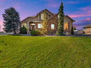 686 Wellington Dr, Kaysville, UT 84037