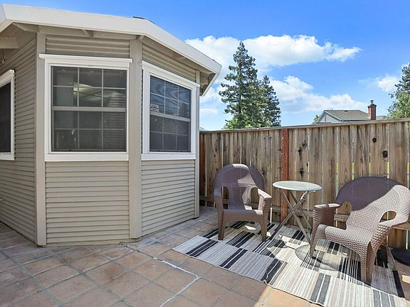 3rd image of 5833 Morgan Pl #70