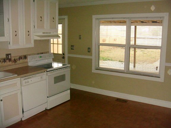 3rd image of 5420 Gerald Dr