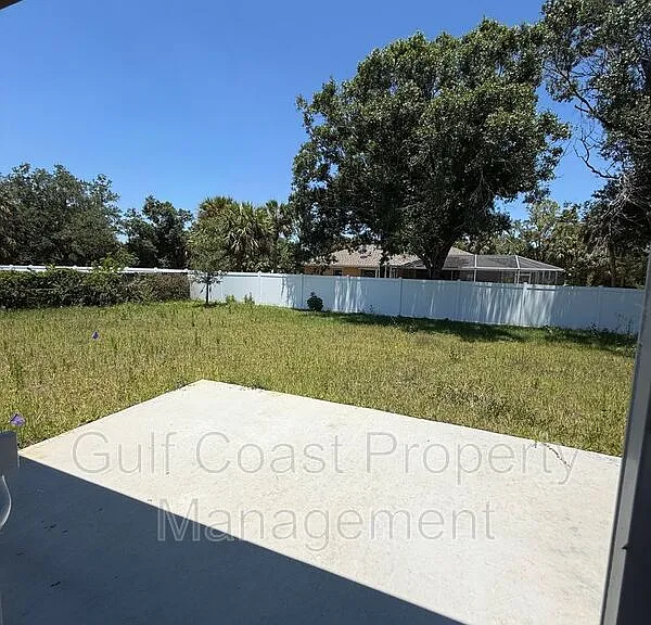 3294 W Price Blvd — Photo 31