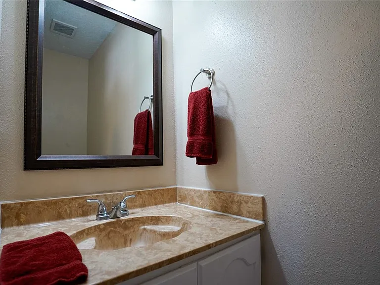 6702 Everhart Rd E #102 — Photo 15