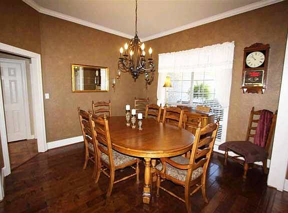5th image of 3968 Chapel Woods Blvd
