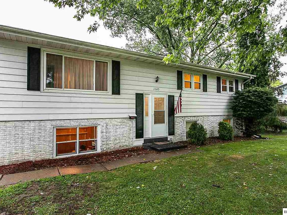 2nd image of 1145 Rockdale Rd