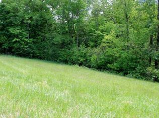 111 Point Dr, Monticello, KY 42633