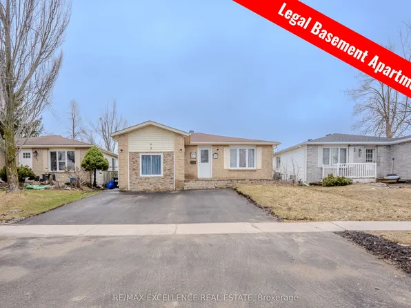 3 Hickling Trl, Barrie, ON L4M 5W1